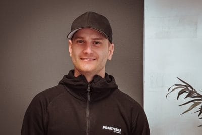 Ett personfoto på en man.